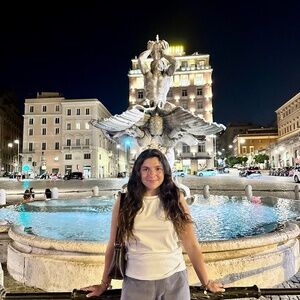 Meet your Posher, Rebecca